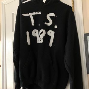 taylor swift 1989 sweatshirt